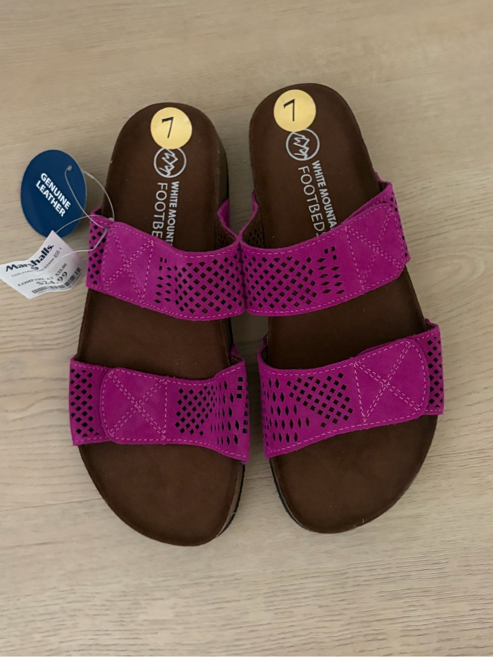 NWT White Moubtain Soze 7  Women's Fuchsia/Purple  Slide Sandals